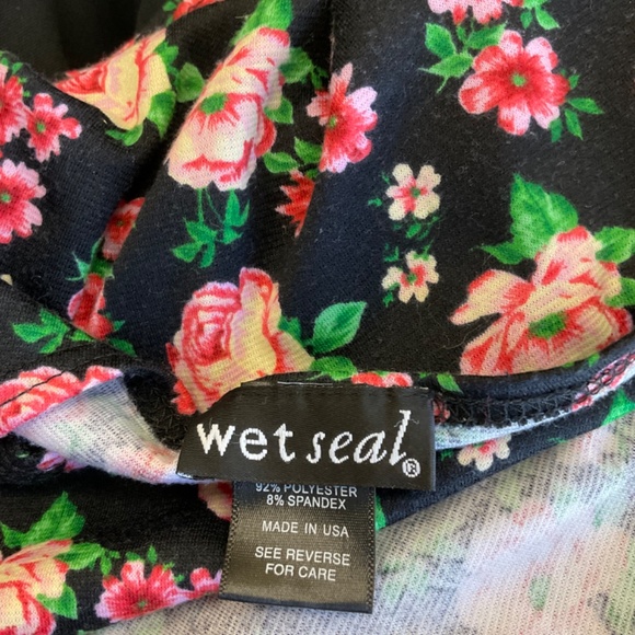 Wet Seal Women Tank Top Peplum Ruffle Size S Black Pink Floral Stretch Colorful - Picture 9 of 10
